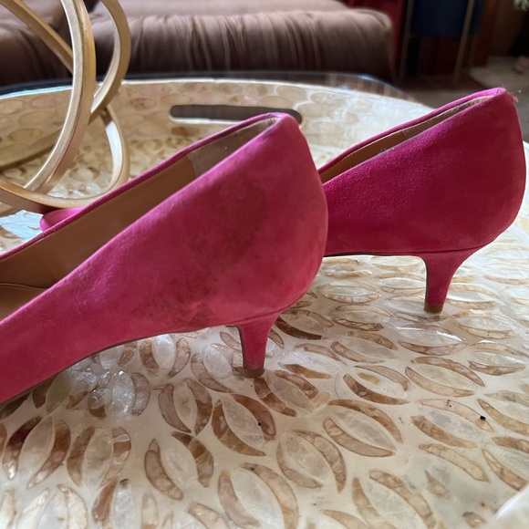 Pink Suedes Leather Kitten Heels - Picture 6 of 6